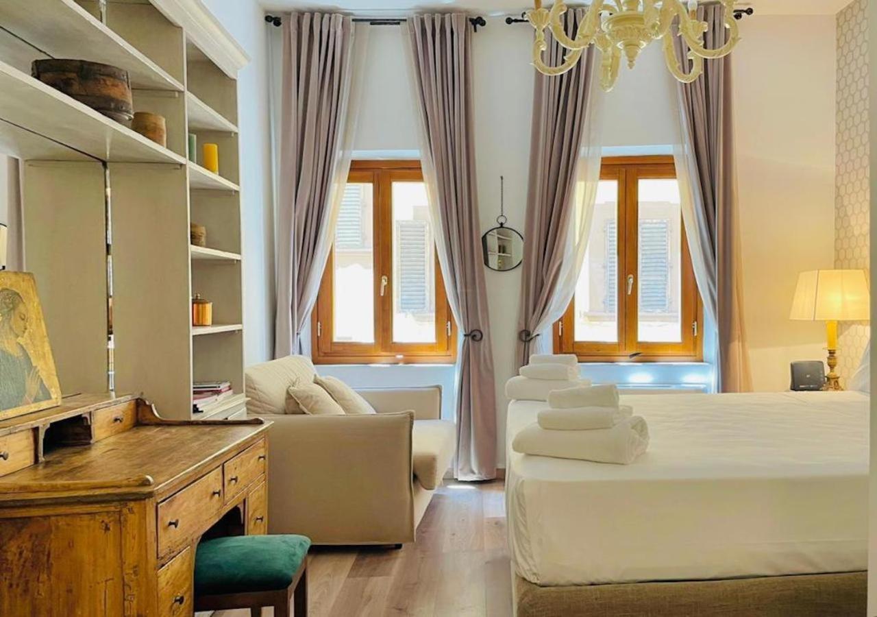 Santa Maria Novella Apt Флоренція Екстер'єр фото