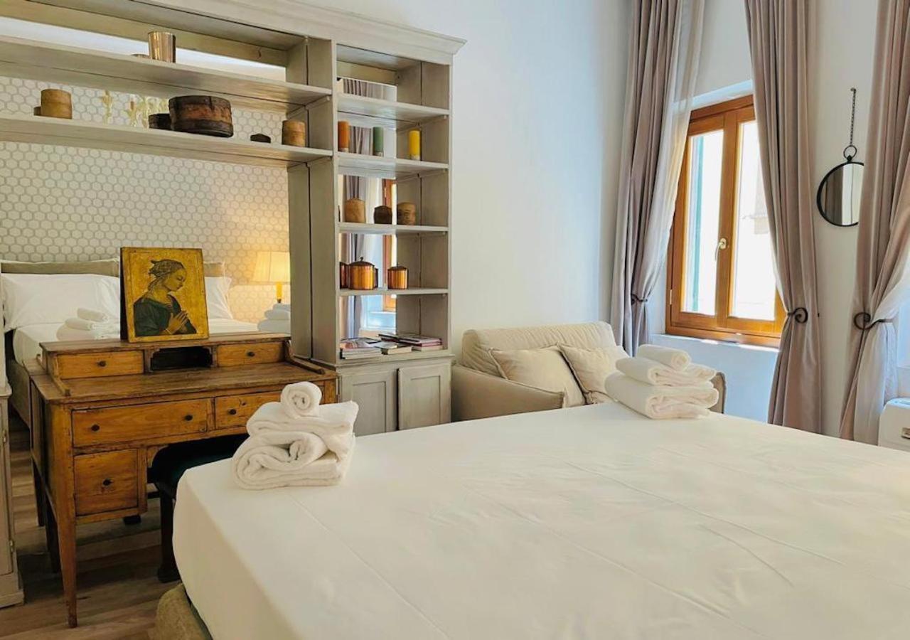 Santa Maria Novella Apt Флоренція Екстер'єр фото