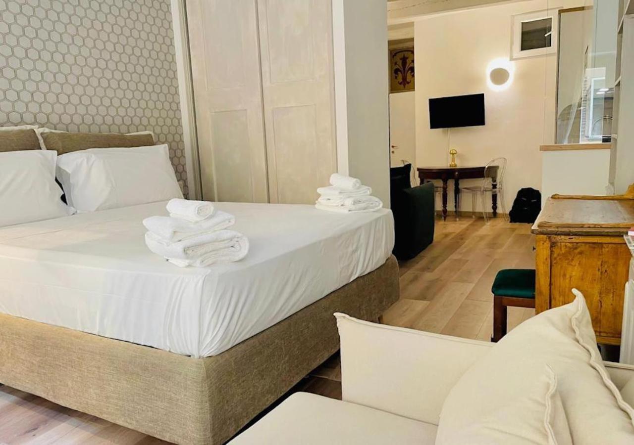 Santa Maria Novella Apt Флоренція Екстер'єр фото